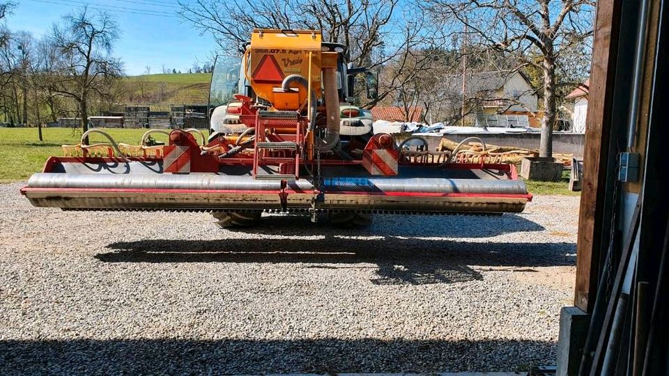 Grünlandnachsaat Grünlandpflege Vredo in Biberach an der Riß