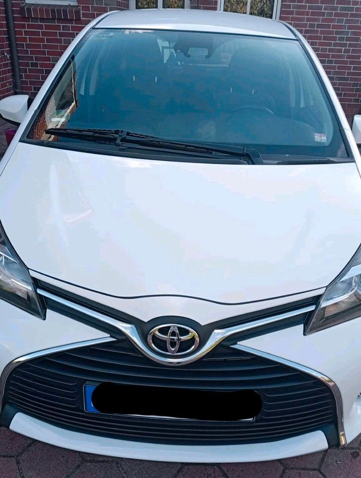 Toyota Yaris " Edition" in Ihlow