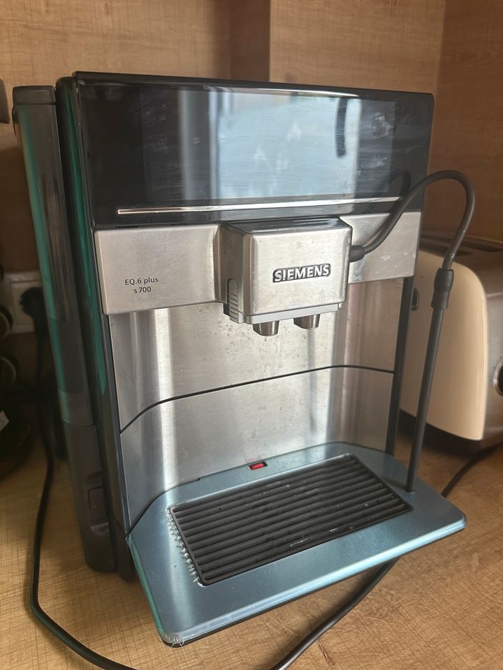 Kaffeevollautomat Siemens EQ.6 plus s700 in Moers
