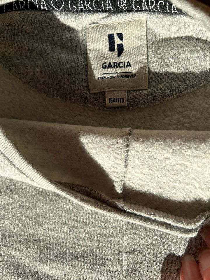 Garcia Sweatshirt Größe 164/170 in Salzkotten