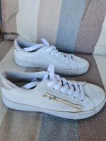 Arizona Damen Schuh Sneaker 37 weiß mit Perlenverzierung Saarland - Marpingen Vorschau