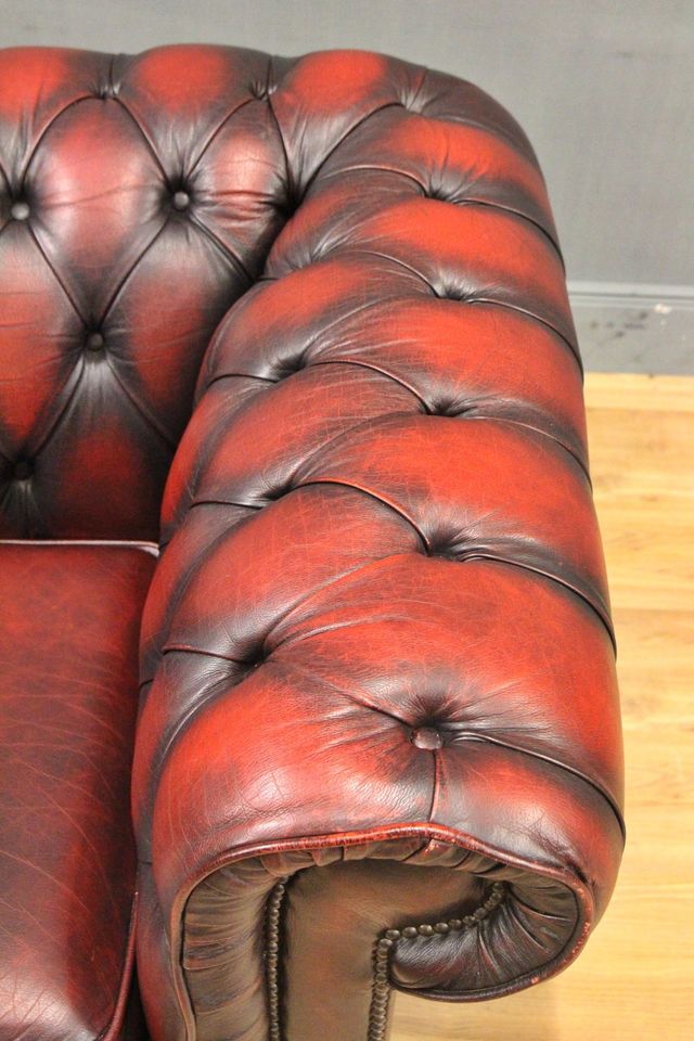 Chesterfield Sessel Englisch Englisch Leder Antik Hocker in Lage