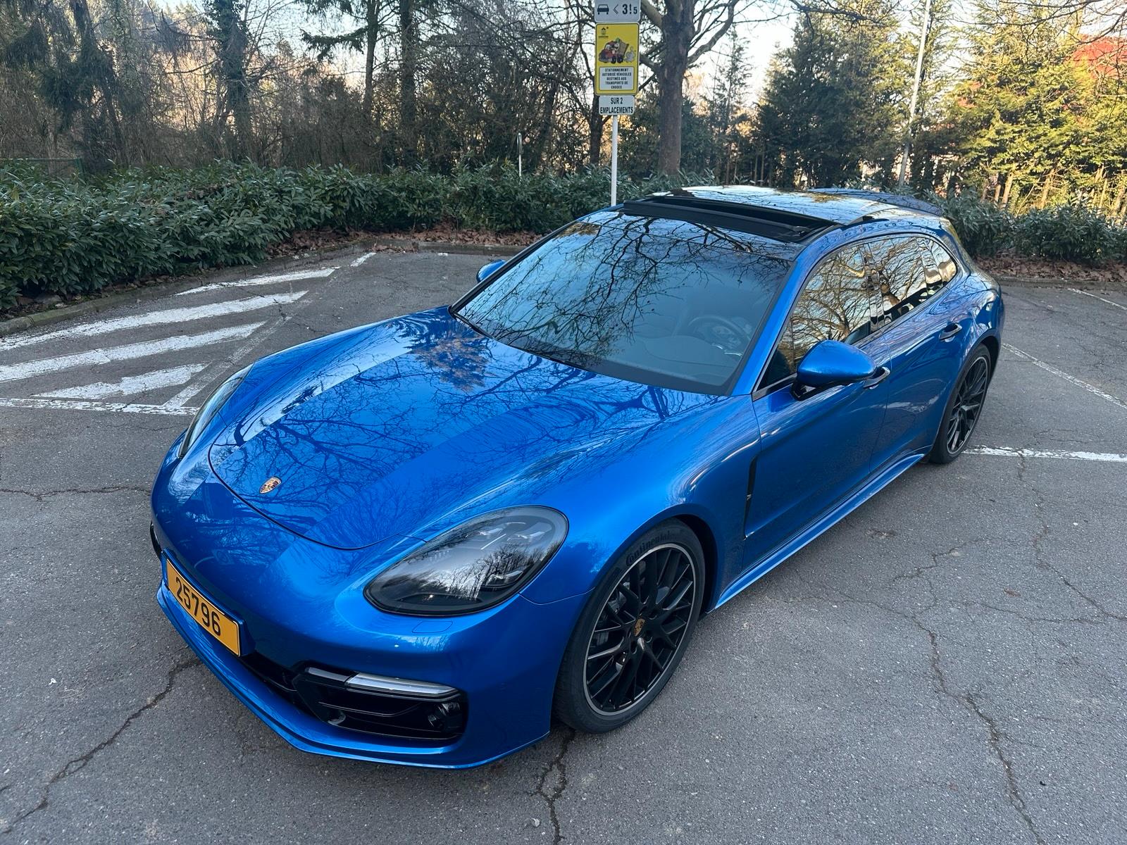 Abbildung des Autos Porsche Panamera 4S Spor…
