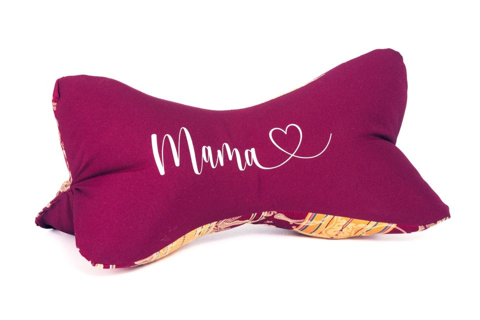 Geschenk zum Muttertag Beste Mama Leseknochen personalisiert in Hildesheim