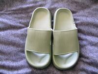 Original Cloudwalk Premium Pantolette grün 36/37 NEU Baden-Württemberg - Mühlacker Vorschau