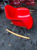 Vitra Rocker Eames Plastic Armchair RAR Poppy Red Rot Hessen - Offenbach Vorschau