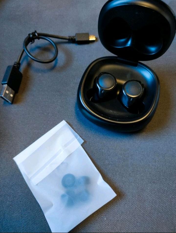 Bluetooth Kopfhörer von EnacFire in Niedernberg
