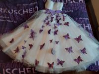 Hochzeits-/Brautkleid mit violetten Schmetterlingen Niedersachsen - Burgwedel Vorschau