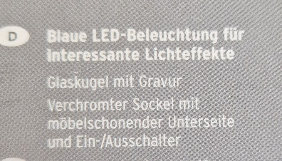 LED Glaskugel als Gkobus mit blauer Beleuchtung, neu in Salzgitter