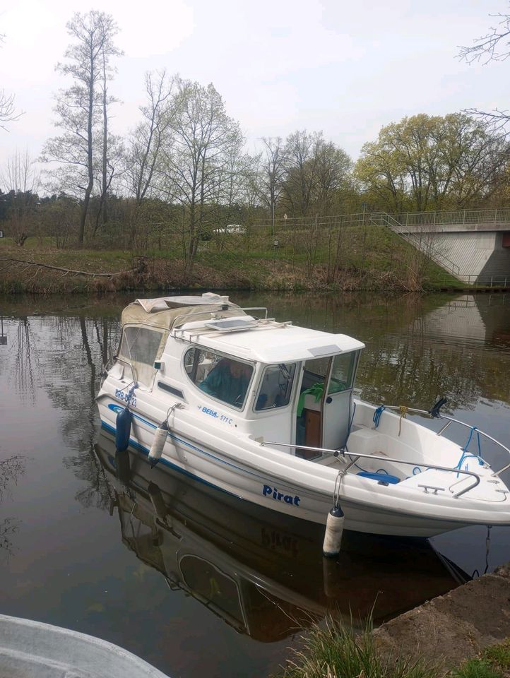 Verkaufe Kajütboot in Elbe-Parey