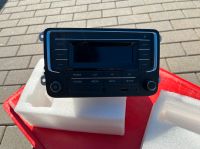 VW Radip Compostion Audio Bluetooth USB SD Aux 7F0035153 NEU Rheinland-Pfalz - Boppard Vorschau