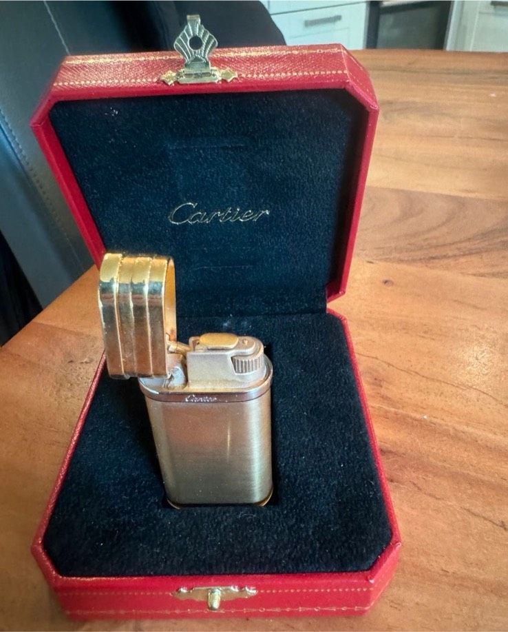 Cartier Feuerzeug Gold in Gevelsberg