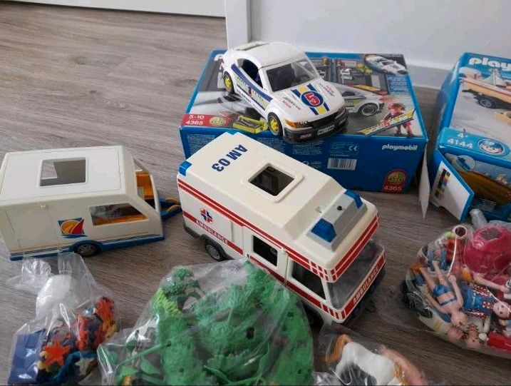 Großes Playmobil Paket in Hausen Oberfr.