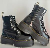 Doc Martens Jadon Max Plateau wie neu Größe 41 Köln - Ehrenfeld Vorschau
