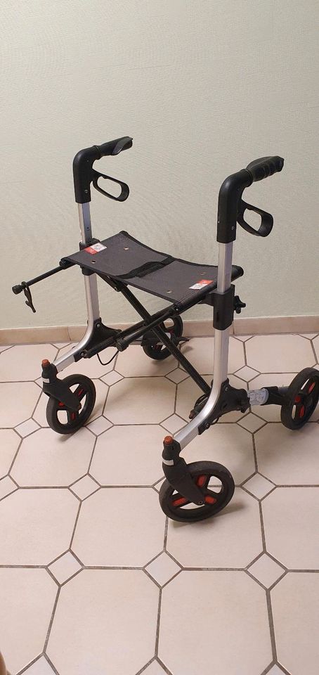 Rollator, Gehhilfe in Neustadt am Rübenberge