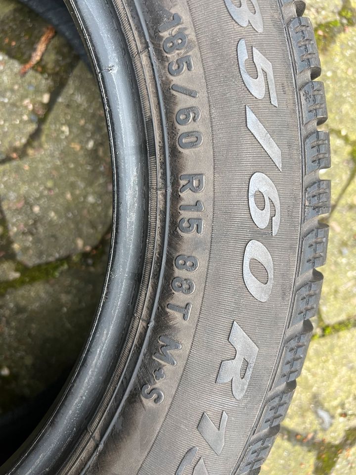 2 St Pirelli Winter Reifen 185/60/R15, 7!  mm, 2016, 2 Stück in Hannover