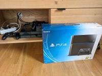 PlayStation 4 - 500 GB - 6 Spiele - 2x DualShock - Ladestation Freiburg im Breisgau - Vauban Vorschau