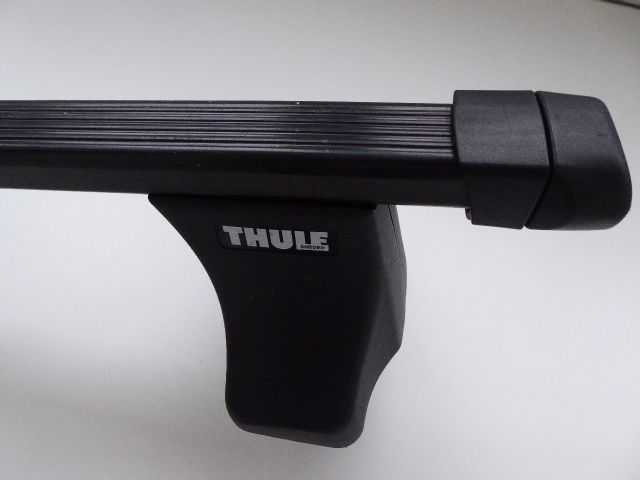 THULE  Dachträger  für Pkw mit  Dachreling  Typ 750  Rapid System in Bremen