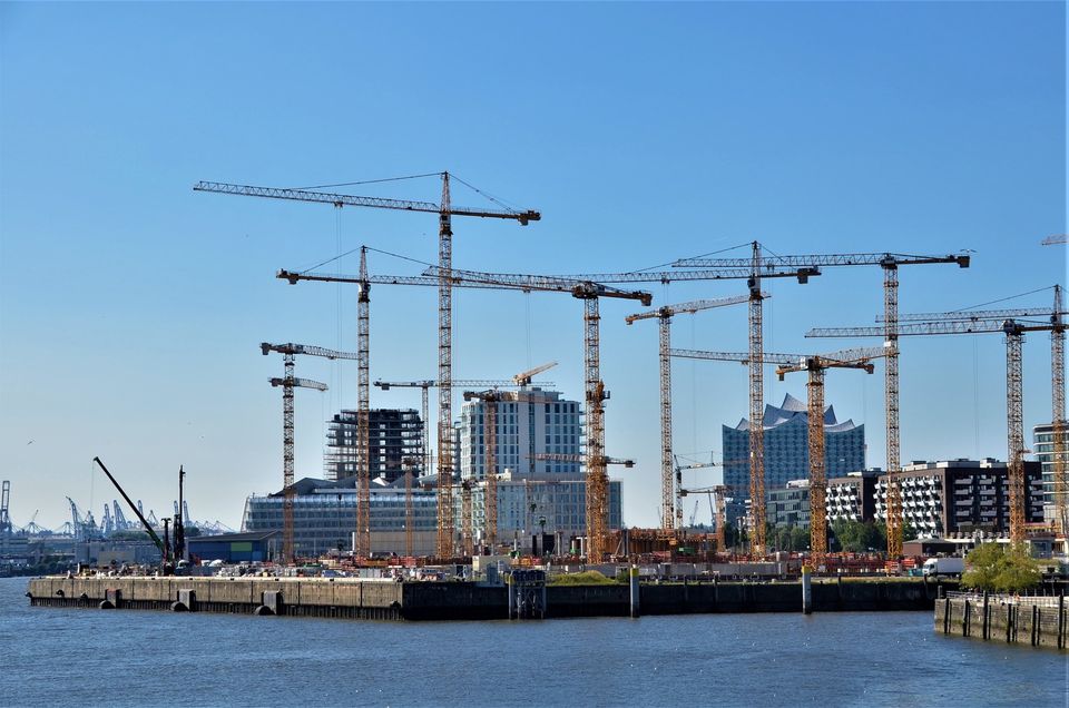 Hausbau, Rohbau, Fundamente Betonarbeiten, Entkernung,Abbruch in München