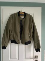 Vero Moda Jacke, Gr. M, olivgrün Sachsen - Werdau Vorschau