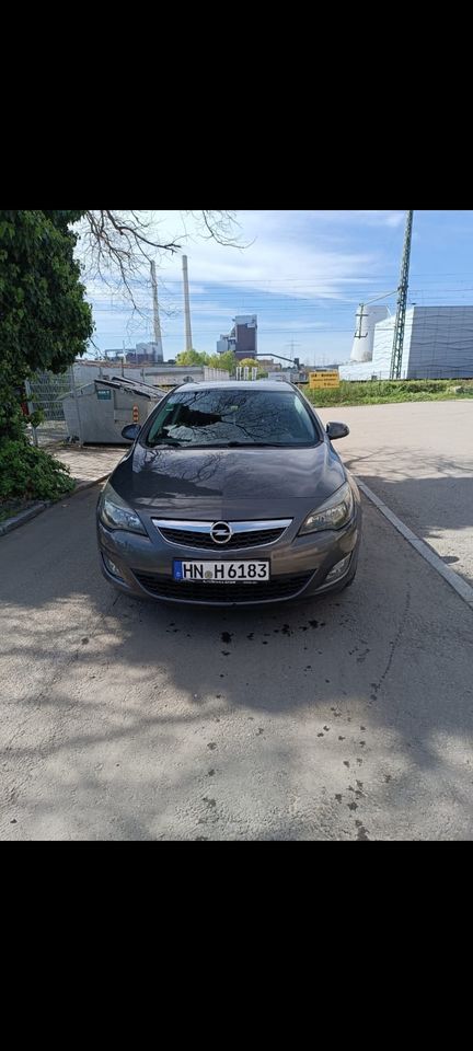 Opel Astra j in Heilbronn