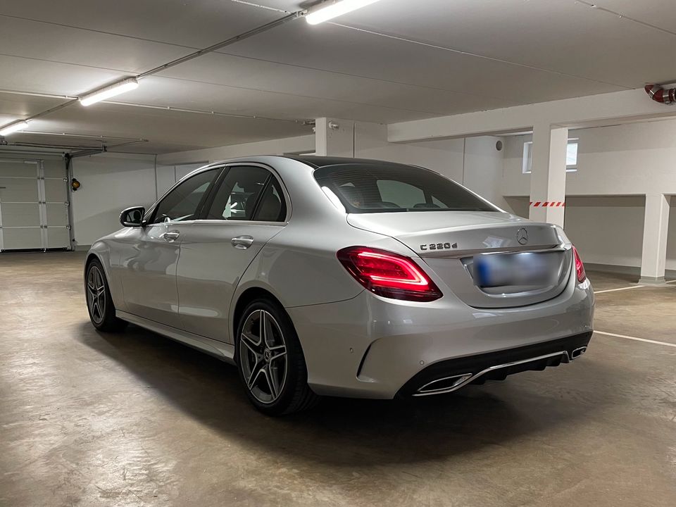 Mercedes C220d AMG Line Facelift Pano in Wesseling