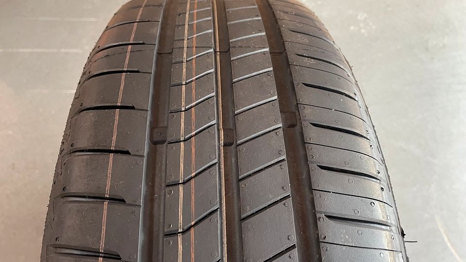 Sommerreifen mit Stahlfelge Bridgestone 215/55 R18 95T für VW ID3 in Clausthal-Zellerfeld