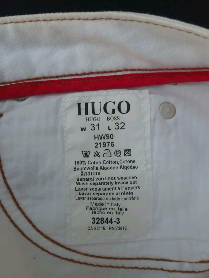 HUGO BOSS DamenJeans in weiß in Freiburg im Breisgau