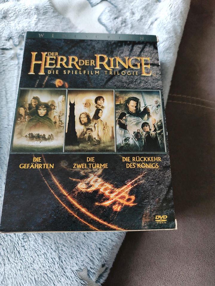 DVD Sammlung Der Hobbit und Herr der Ringe 6 DVDs in Rhauderfehn