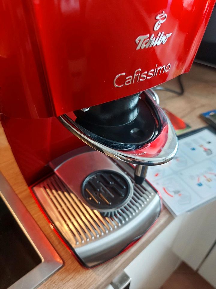 Kaffeemaschine Tschibo Cafissimo CLASSIC Hot Red wenig benutzt in Fulda