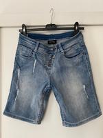 Jeans Shorts von Gina in Größe 36 used look distroyed distressed Obergiesing-Fasangarten - Obergiesing Vorschau