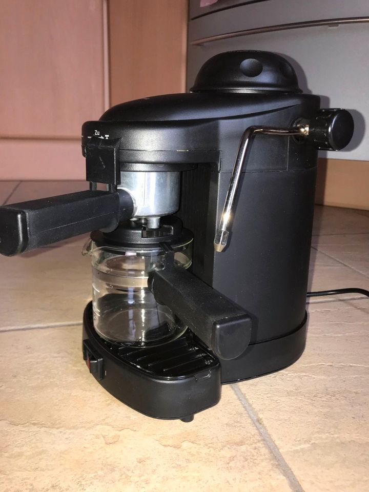 NEU-Mini Kaffemaschine Espresso 4Tassen für Camping Freizeit FeWo in Staffelde