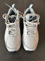 NEW BALANCE Sneakers   Versand 5,19€ Stuttgart - Stuttgart-Ost Vorschau