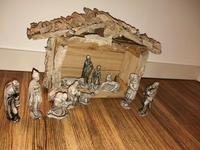 Weihnachtskrippe aus Beton und Treibholz Bayern - Brunnen Vorschau