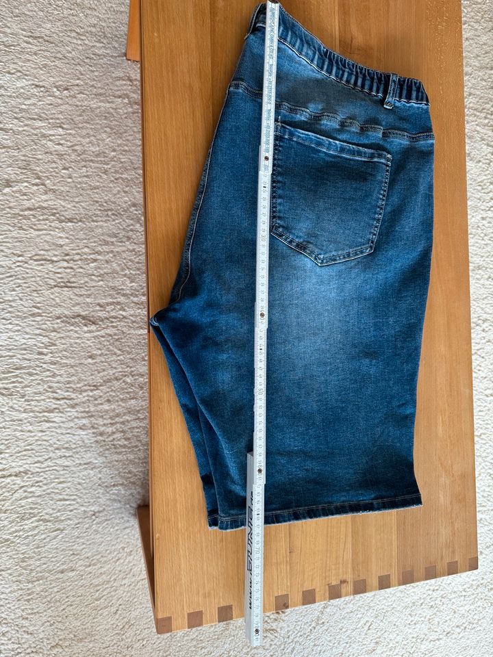Jeans Shorts Größe 56 neuwertig in Dortmund