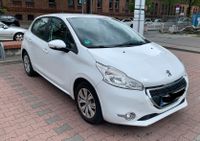 Peugeot 208 Active, 2013 Berlin - Schöneberg Vorschau