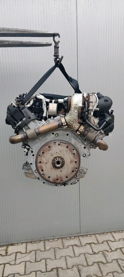 MOTOR ENGINE AUDI A4 A6 A7 Q7 3.0 TDI CRT CZV AUDI KOMPLETT in Neu Ulm