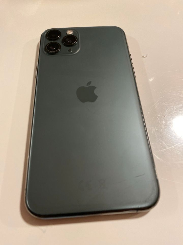 iPhone 11 Pro 64gv in Nürnberg (Mittelfr)