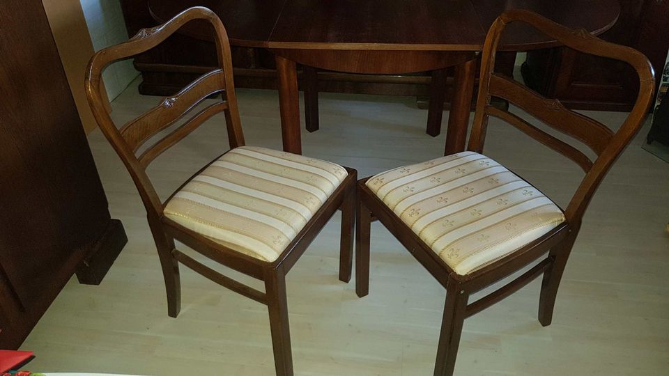 2 Stühle antik in Radeburg
