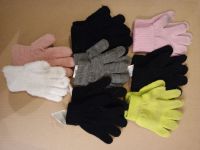 Set Handschuhe und Socken 24 Paar Berlin - Lichtenberg Vorschau