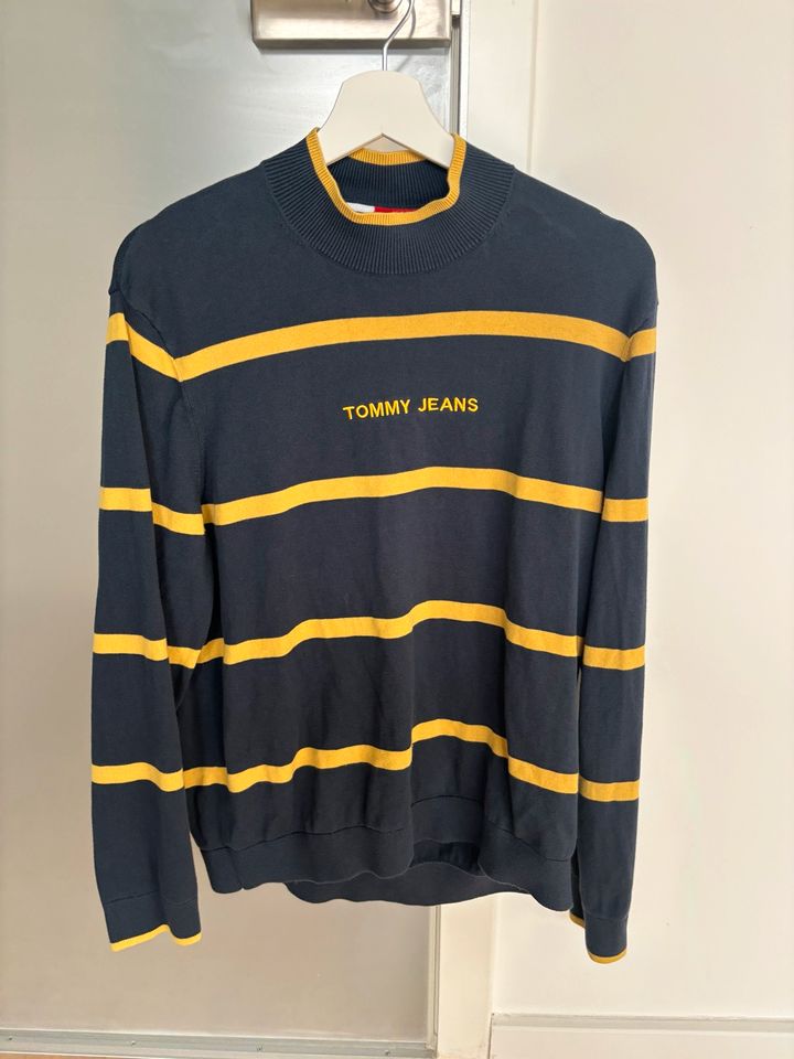 Tommy Jeans Pullover M in Nürnberg (Mittelfr)