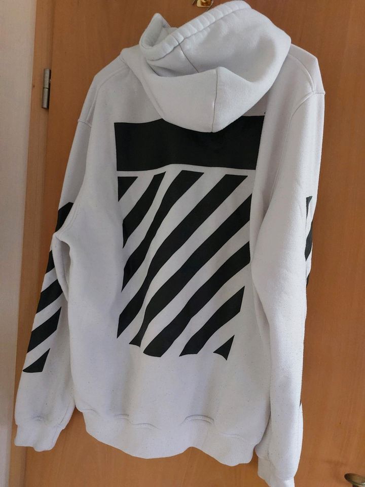 Off White Pullover in Dippach