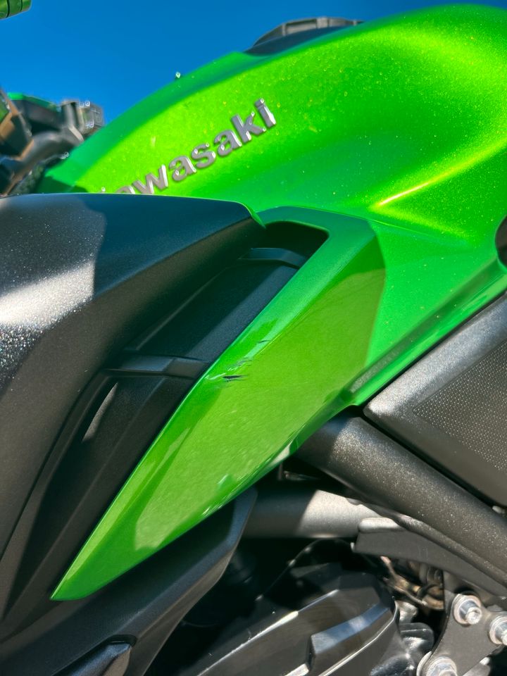 Kawasaki Z900 2018 SC-Project Scheckheft gepflegt in Nobitz