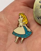 Alice im Wunderland Pin Button Anstecker Nordrhein-Westfalen - Löhne Vorschau