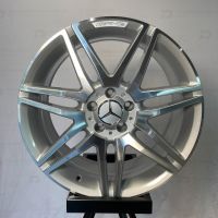 Original 19 Zoll AMG Mercedes V-Klasse W447 Vito Viano Alufelgen Nordrhein-Westfalen - Holzwickede Vorschau