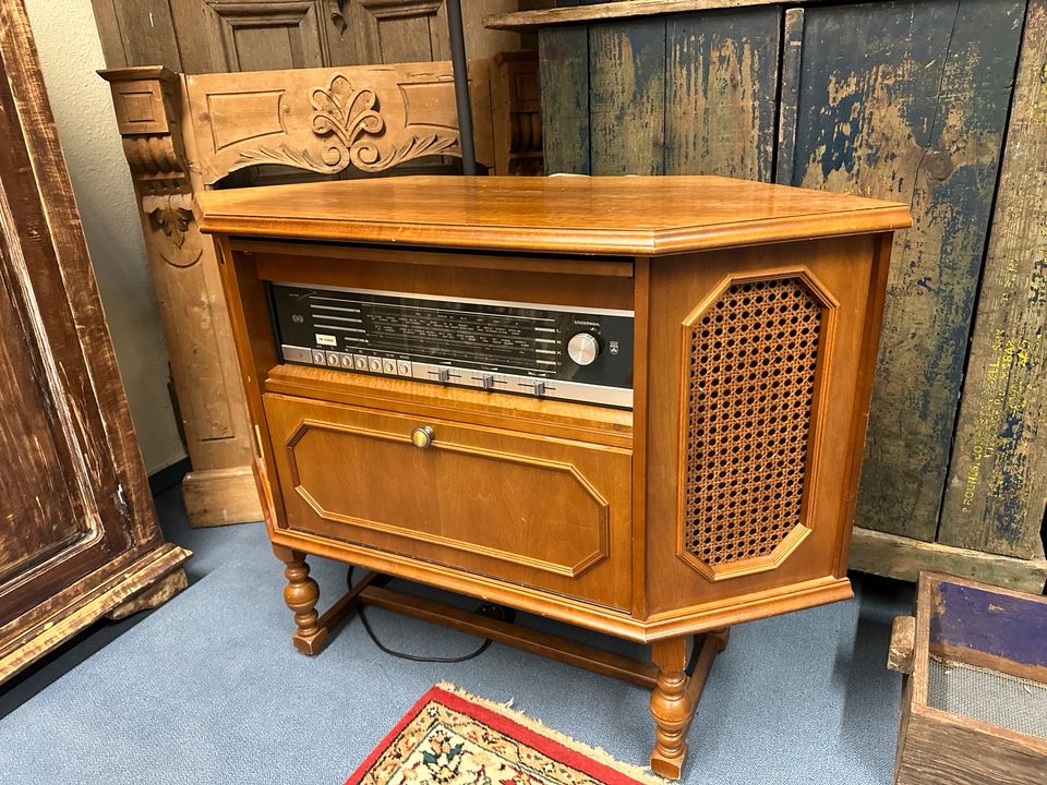 Vintage Eckschrank Kommode Normende Radio 110x82x51cm in Düsseldorf