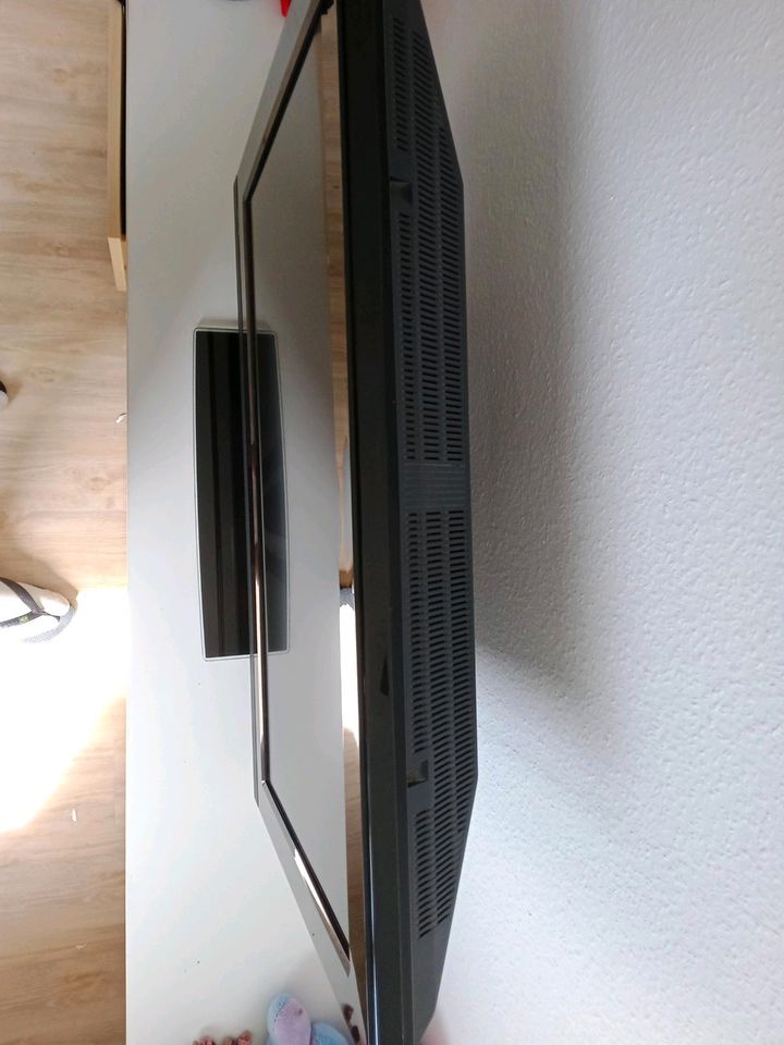 Philips Fernseher 32Zoll HD Fähig in Walldürn