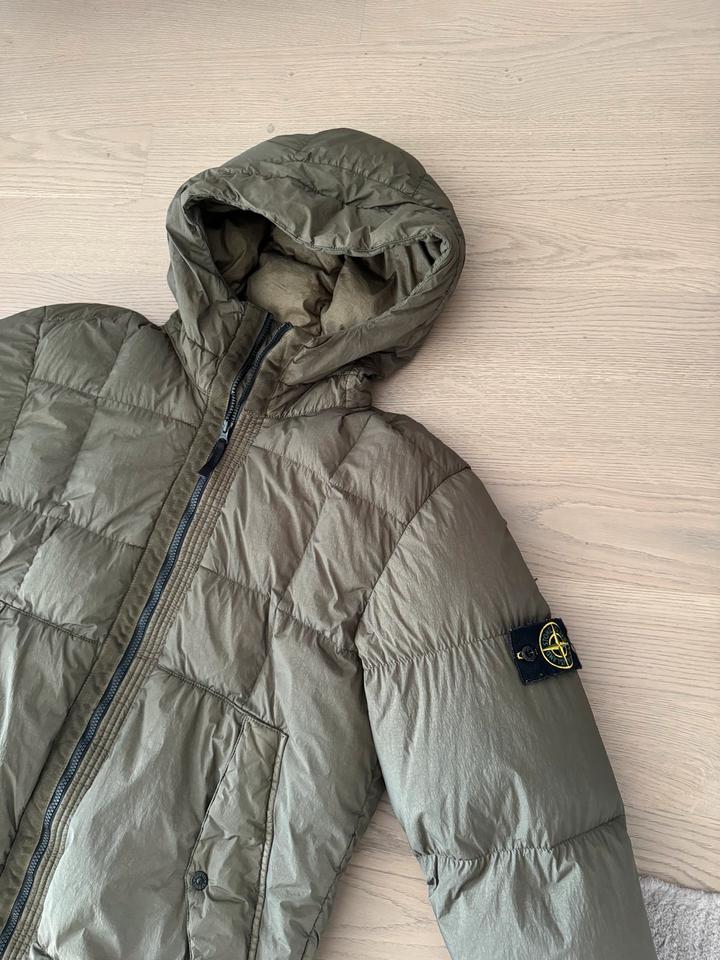 Daunenjacke von Stone Island mit Kapuze XL / XXL Winterjacke in Kirchheim unter Teck