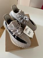 Yezzy Boost 350 V2 Slate 37 1/3 Bayern - Regensburg Vorschau