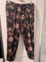 Cambio Hose Blumen Gr 40 lila schwarz Mod. Renira front pocket Duisburg - Homberg/Ruhrort/Baerl Vorschau